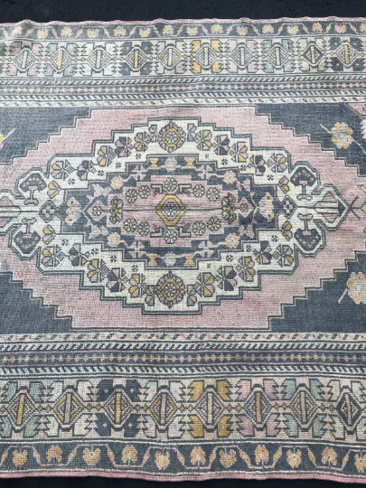 Vintage Rug 4.8x8.1 [NORMA]