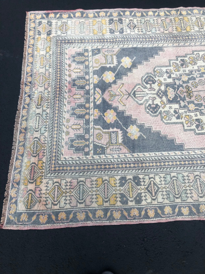 Vintage Rug 4.8x8.1 [NORMA]