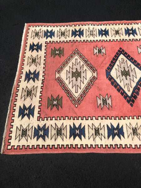 Vintage Rug 4’6x6’7 [LYDIA]