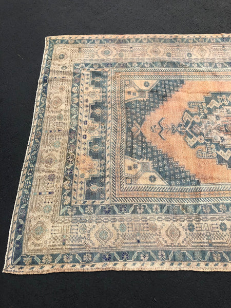 Vintage Rug 4’9x7’5 [SLOAN]