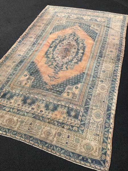 Vintage Rug 4’9x7’5 [SLOAN]