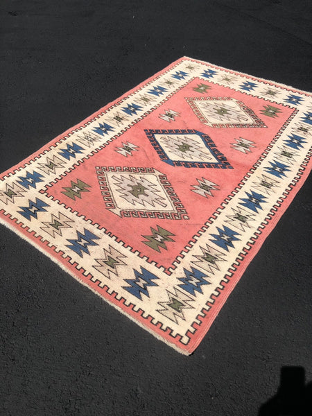 Vintage Rug 4’6x6’7 [LYDIA]