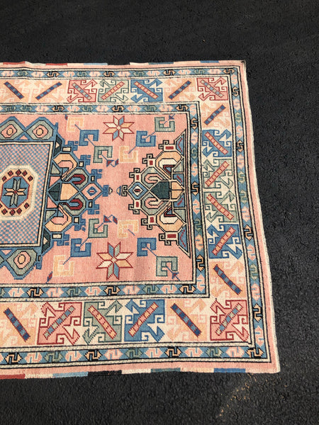 Vintage Rug 3’8x5’7 [MAXINE]