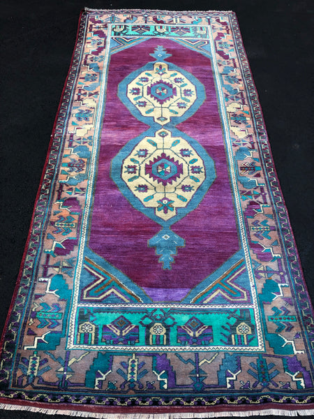 Vintage Rug 3.9x8.4 [OZZY]