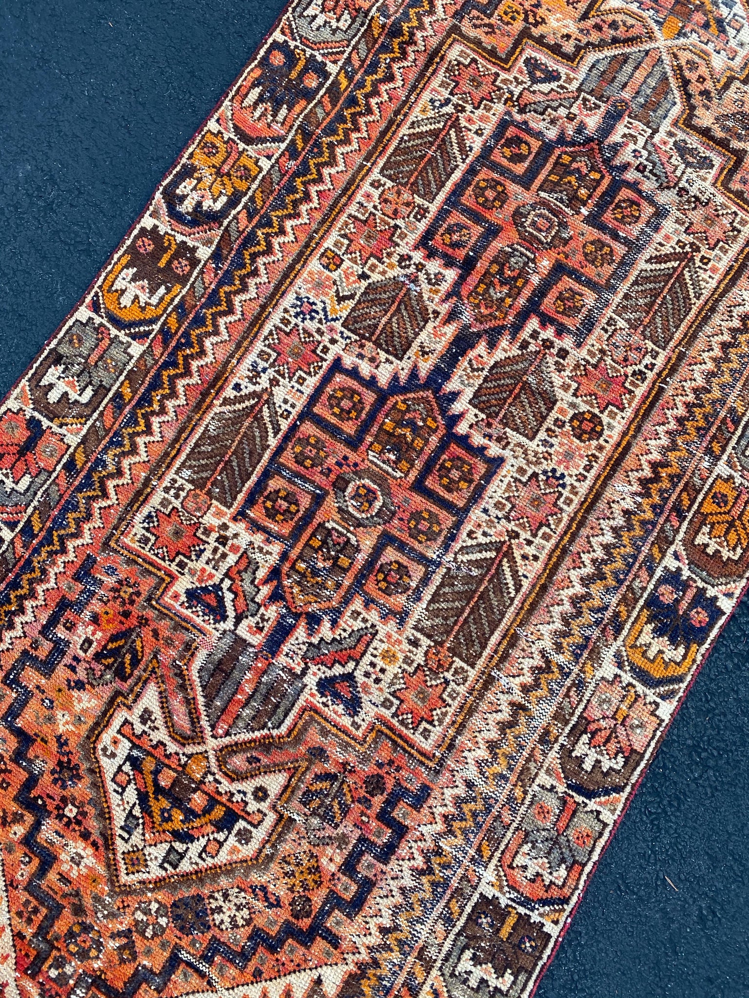 Vintage Rug 3’8x8’8 [RUBY]