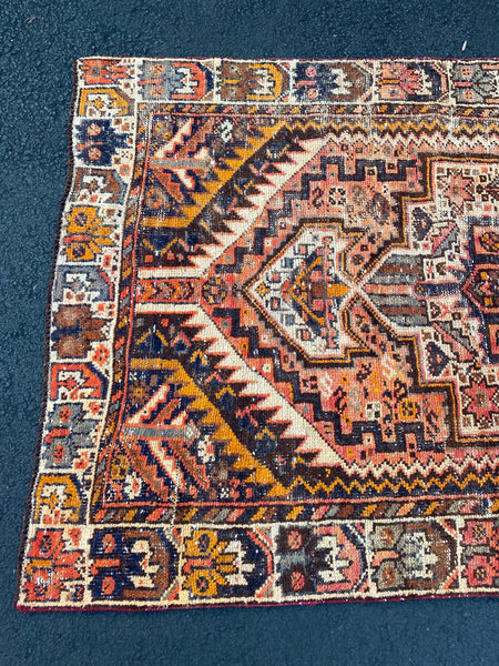 Vintage Rug 3’8x8’8 [RUBY]