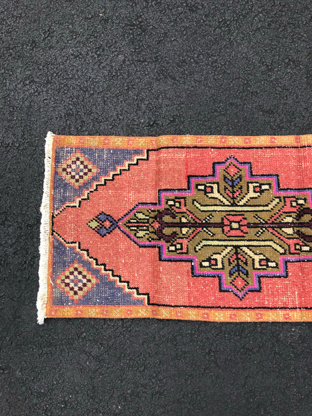 Vintage Rug 1’5x3’1 [MINI 5]