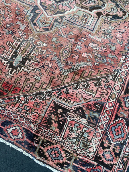 Vintage Rug 7’2x10’2 [GABLE]