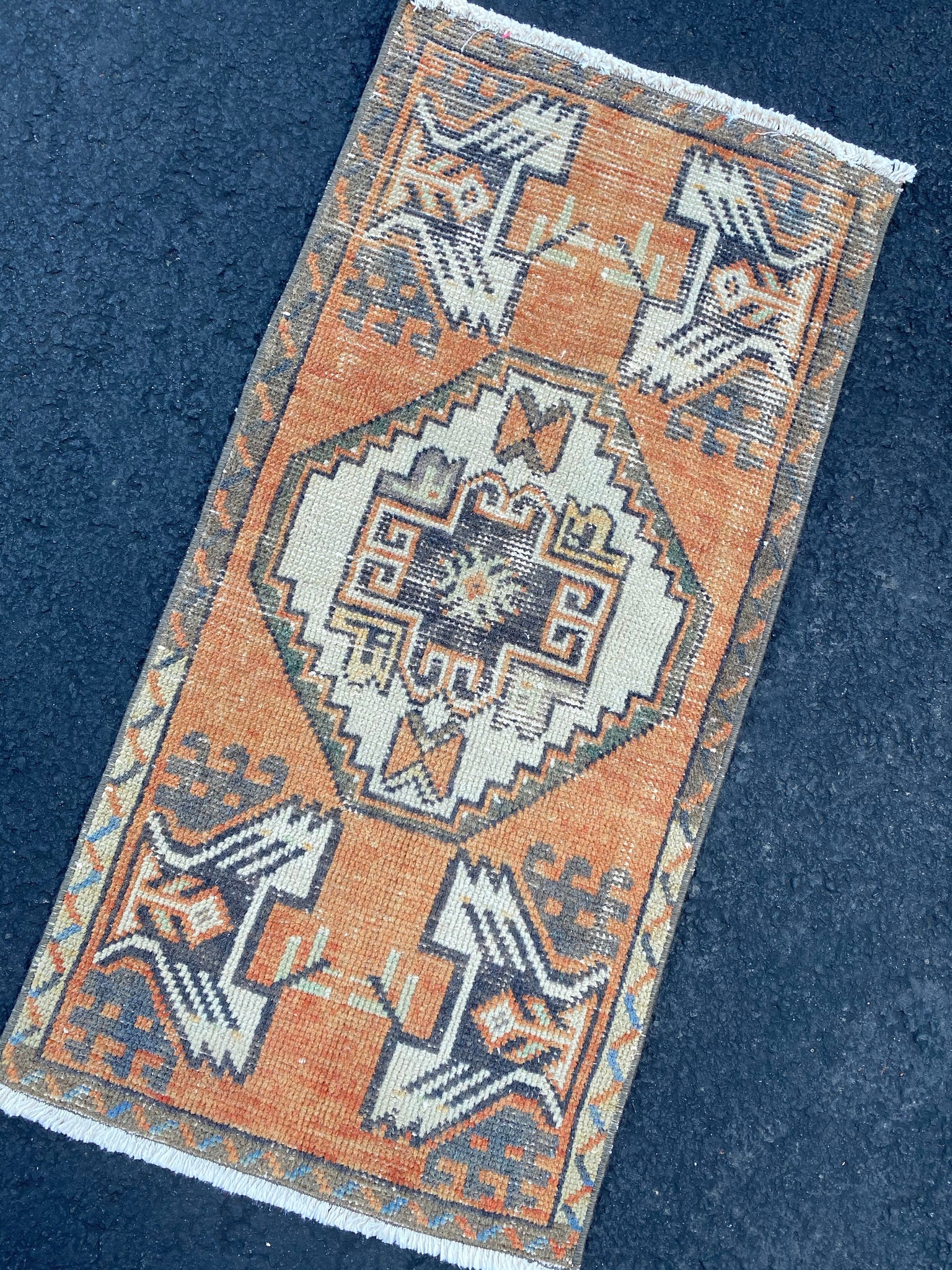 Vintage Rug 1’4x2’9 [TERRA]