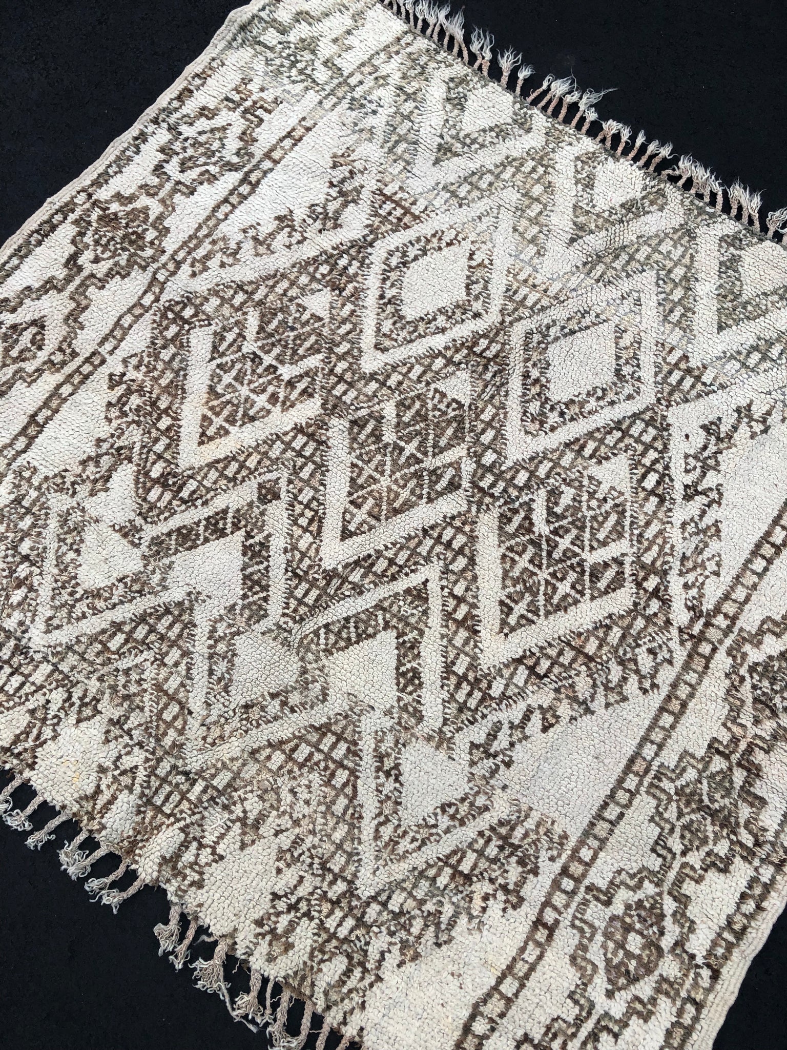 Vintage Rug 4’11x5’7 [DESI]