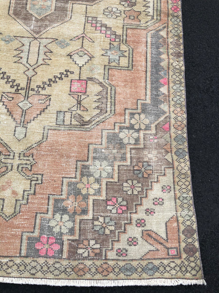 Vintage Rug 4’2x8’2 [FELICITY]